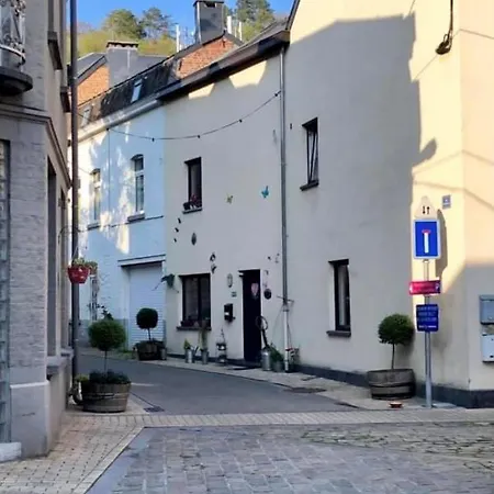 Le De Clara